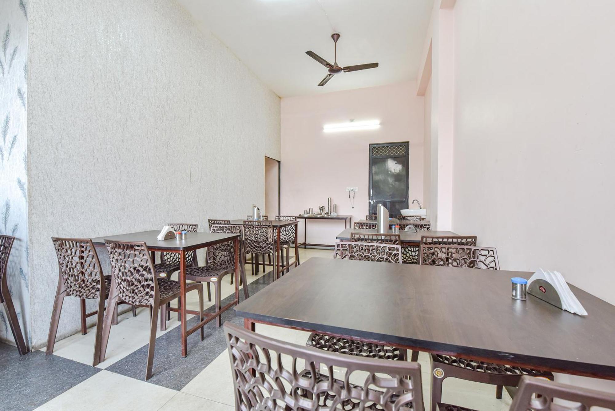 Fabhotel The Castle Inn Udaipur Exteriör bild